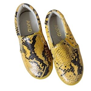 ✨ AKID Yellow Snake Print Slip-On Sneakers | Toddler Size 12 ✨ Excellent Cond.